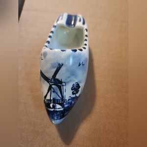  ceramic clog, souvenir from Holland. Marked D P Delft. HOLLAND.